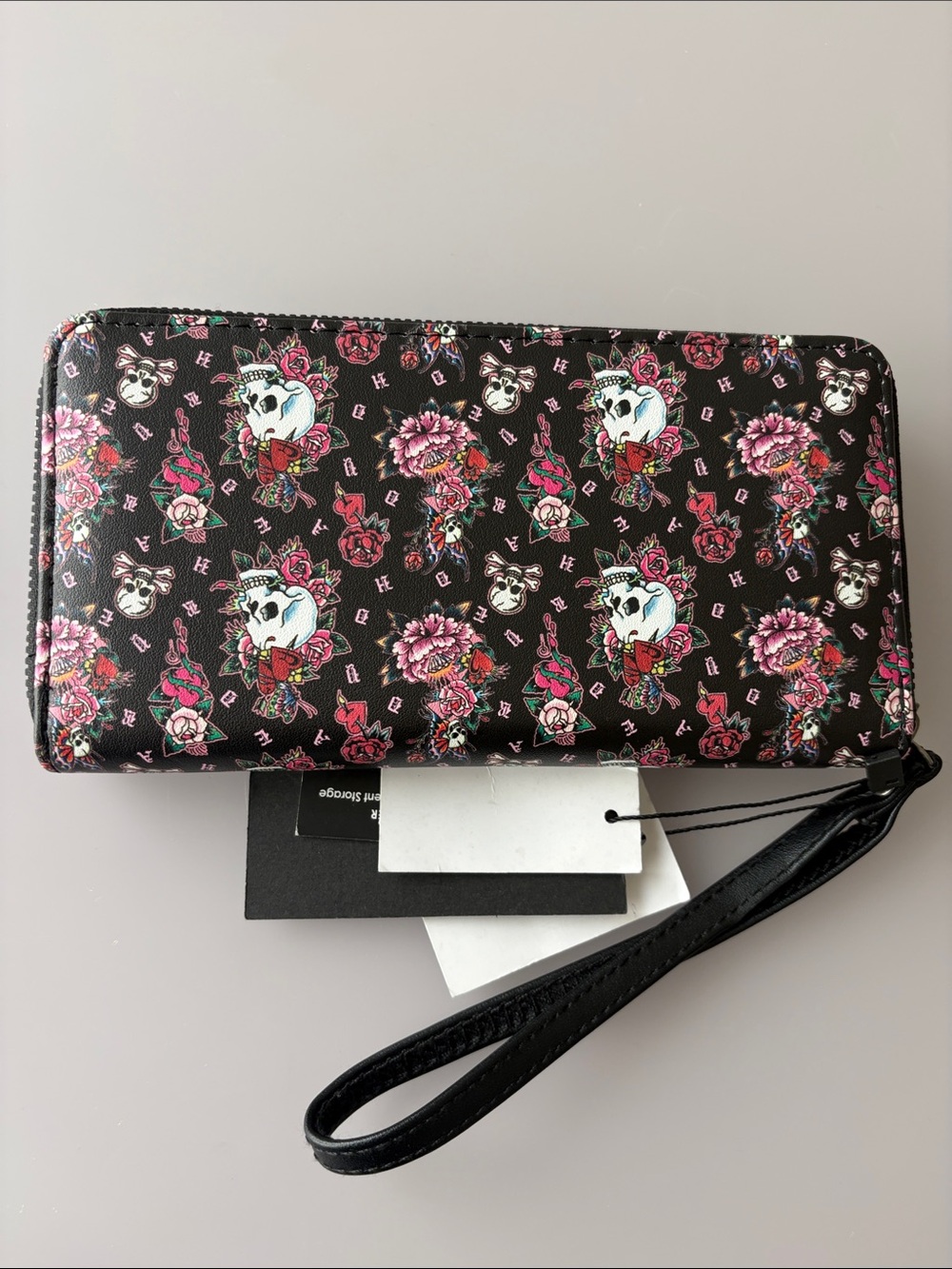 NWT Ed Hardy Wallet - Picture 2 of 4